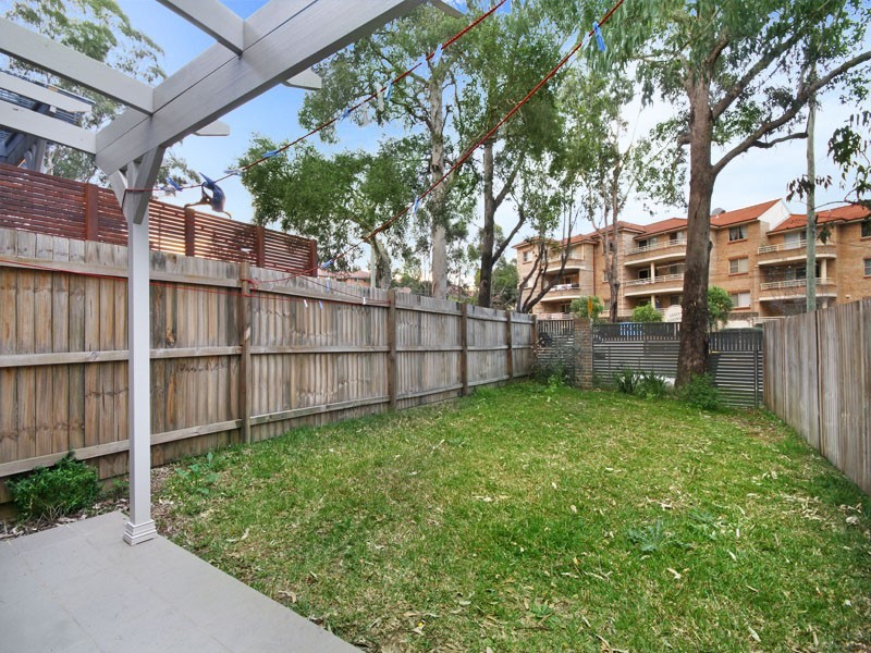 3/100 Kenyons Road, Merrylands NSW 2160