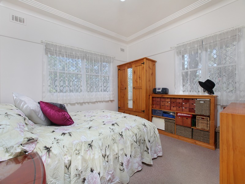 173 Burnett Street, Mays Hill NSW 2145