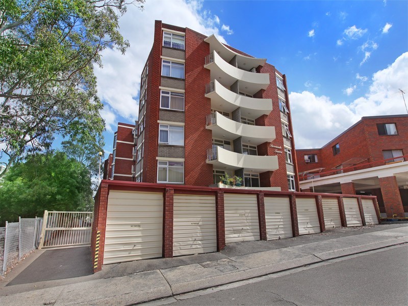16/14 Lamont Street, Parramatta NSW 2150