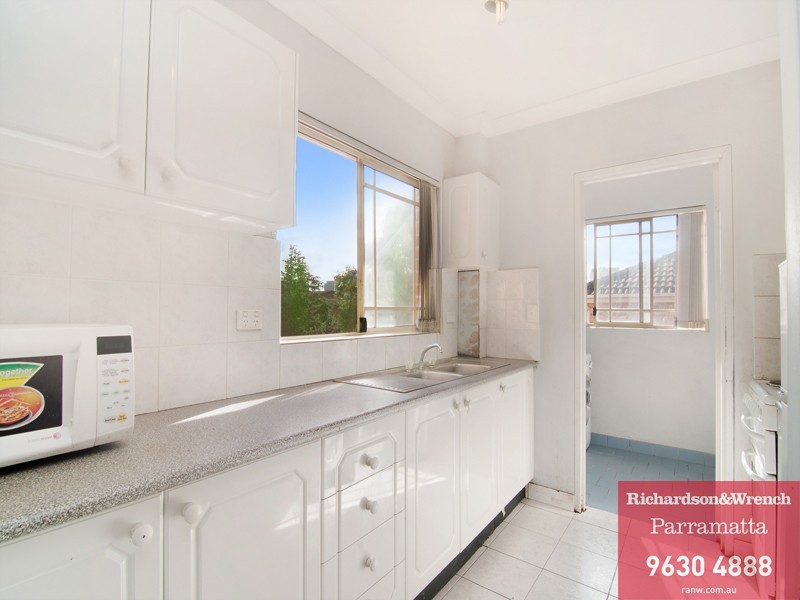 11/15  Early Street, Parramatta NSW 2150