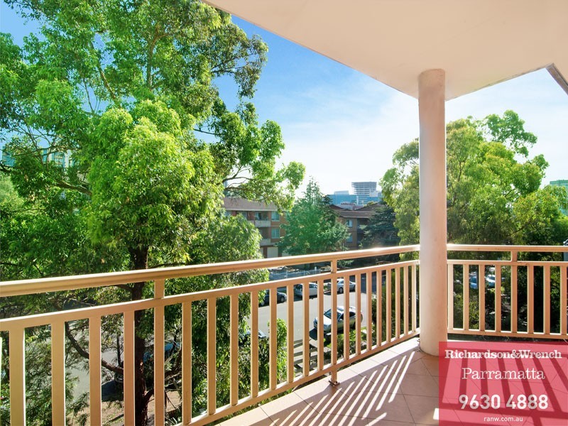 11/15  Early Street, Parramatta NSW 2150