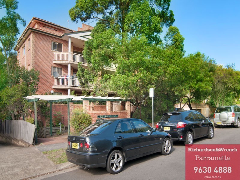 11/15  Early Street, Parramatta NSW 2150