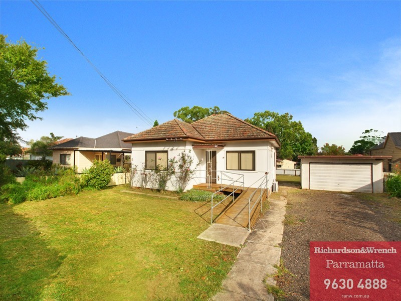 33 Broughton Street, Guildford NSW 2161