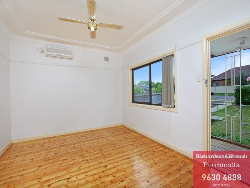 33 Broughton Street, Guildford NSW 2161