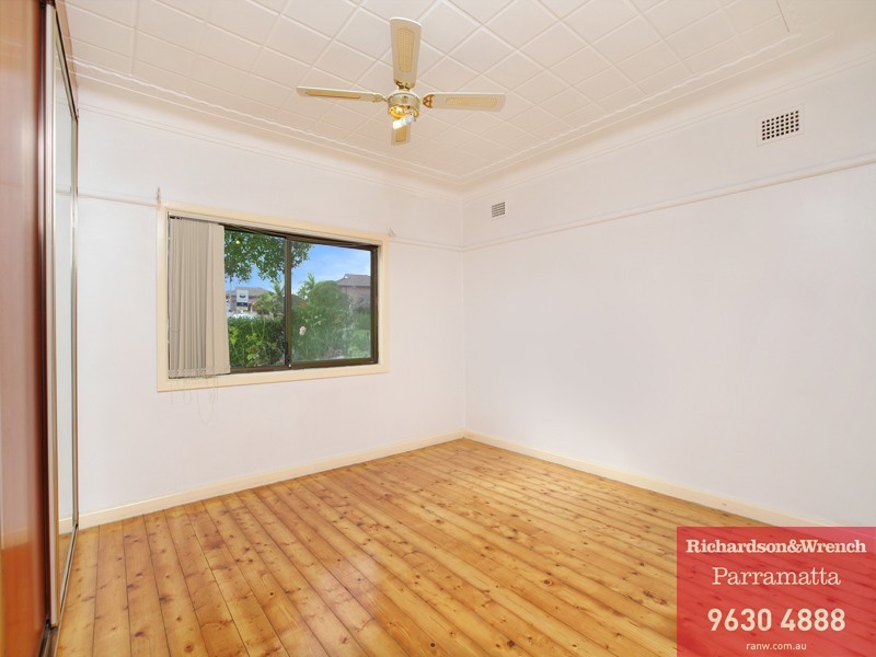 33 Broughton Street, Guildford NSW 2161