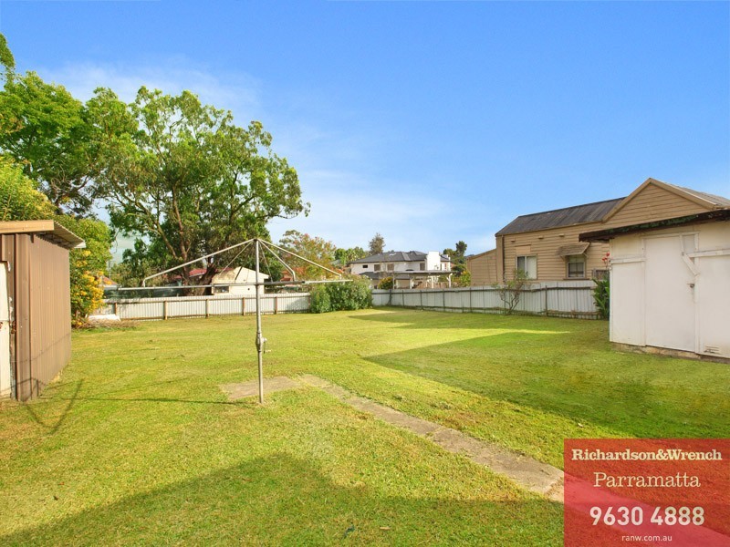 33 Broughton Street, Guildford NSW 2161