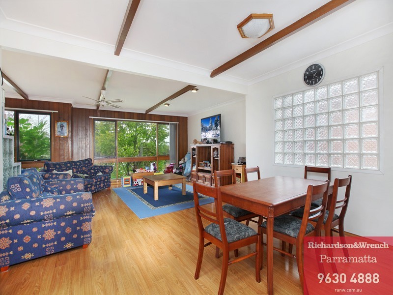 36 Sturt Avenue, Georges Hall NSW 2198