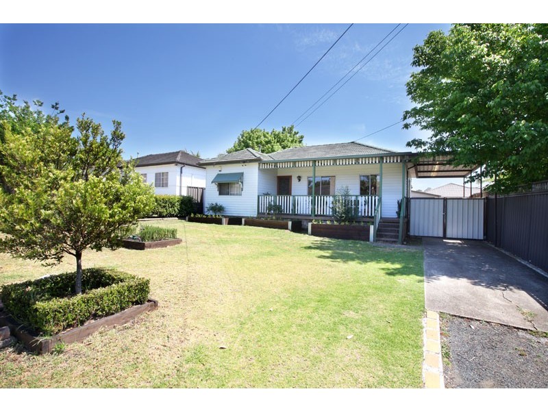 8 Currong Street, South Wentworthville NSW 2145