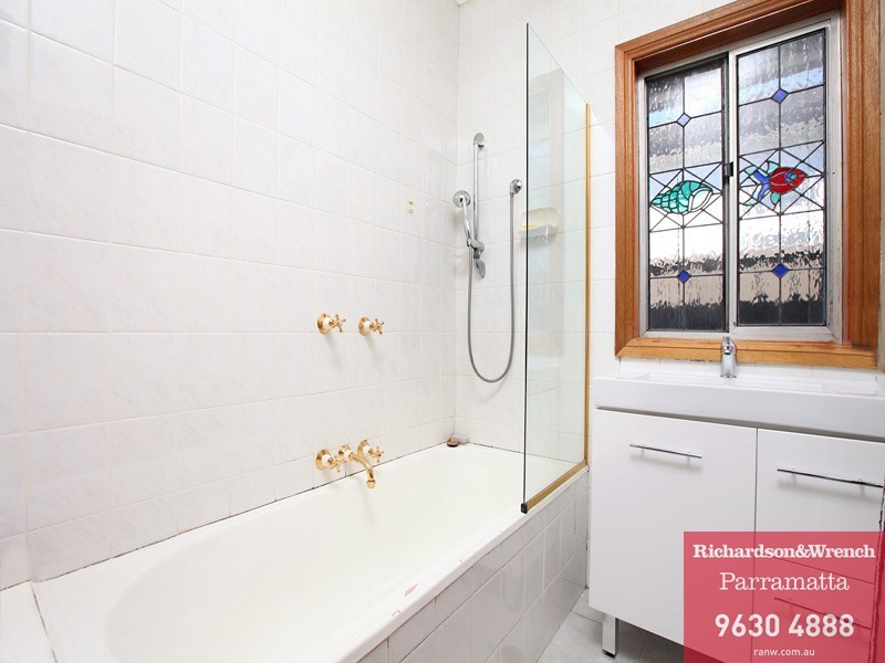 8 Currong Street, South Wentworthville NSW 2145