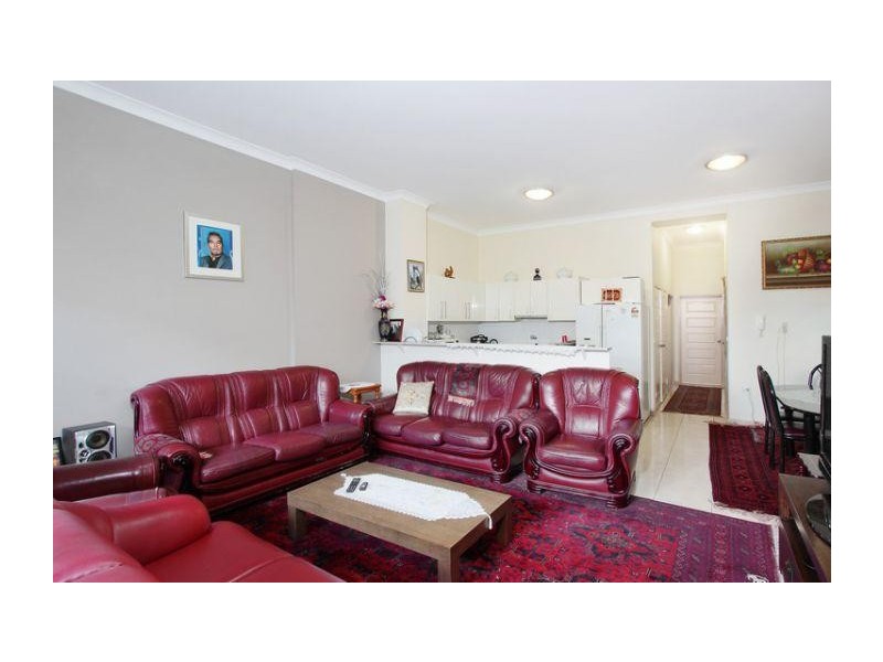 2/34-36 Boomerang Street, Granville NSW 2142