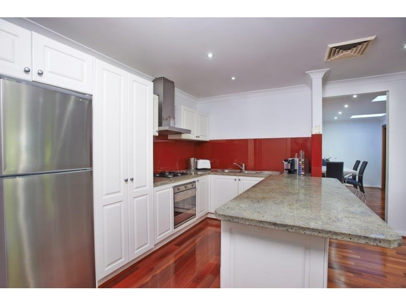 32 Reston Grange, Bella Vista NSW 2153