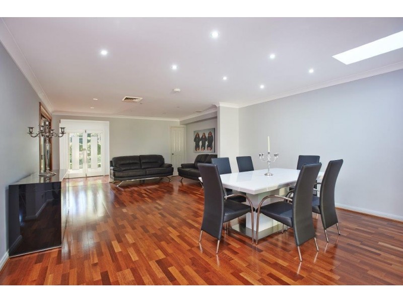 32 Reston Grange, Bella Vista NSW 2153