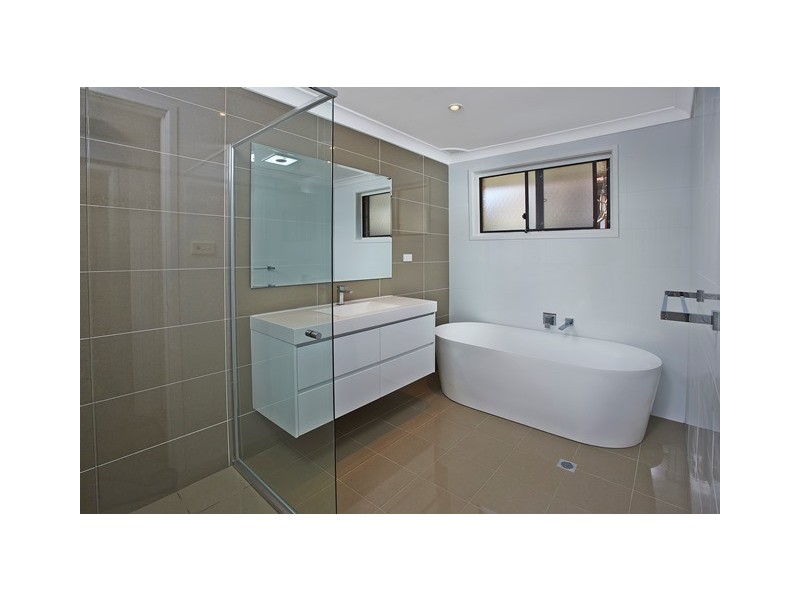 12 Davidson Road, Guildford NSW 2161