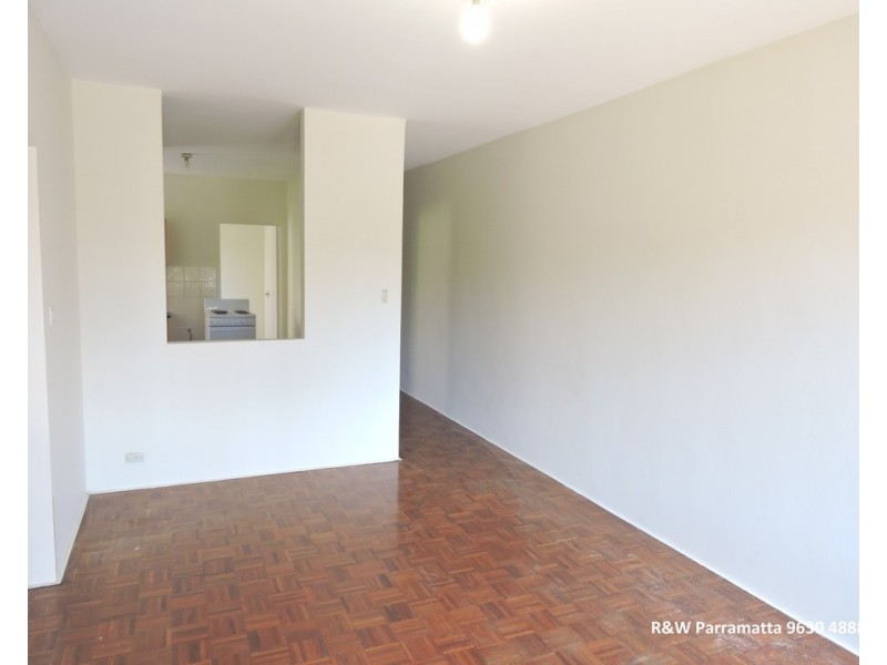 6/15 Station Street West, Harris Park NSW 2150