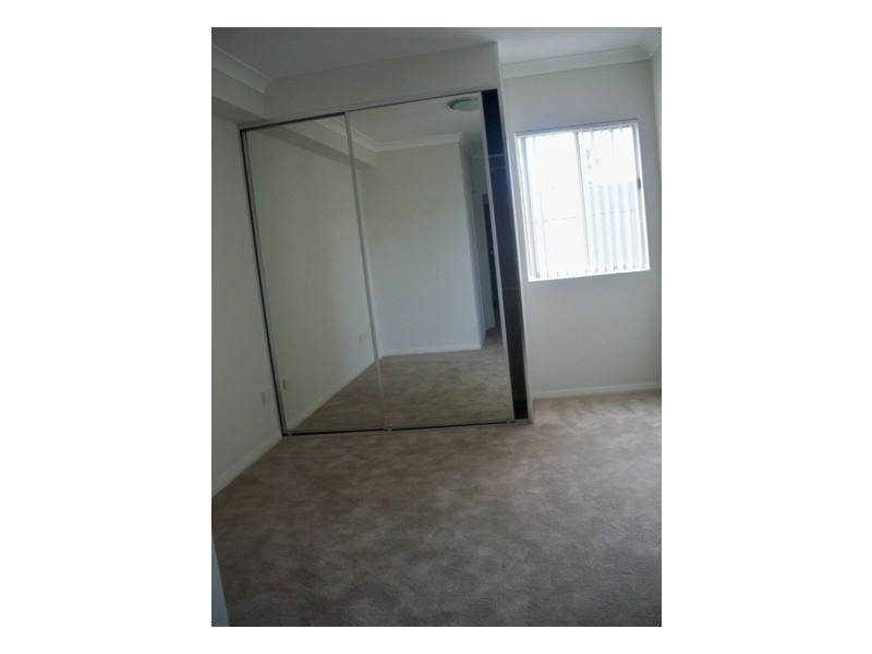 12/2-4 Fifth Avenue, Blacktown NSW 2148