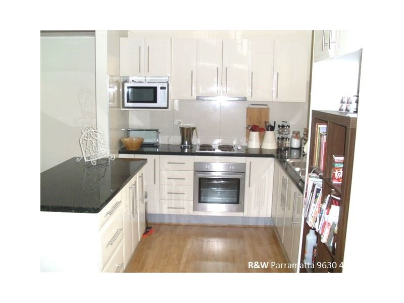 77 Warren Road, Woodpark NSW 2164