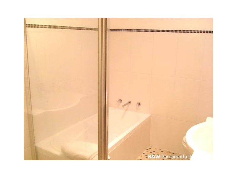 77 Warren Road, Woodpark NSW 2164