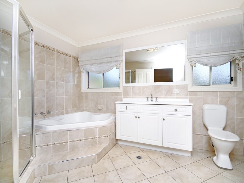 13 Wyuna Place, Oatlands NSW 2117