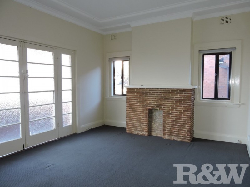 9 Alice Street, Harris Park NSW 2150