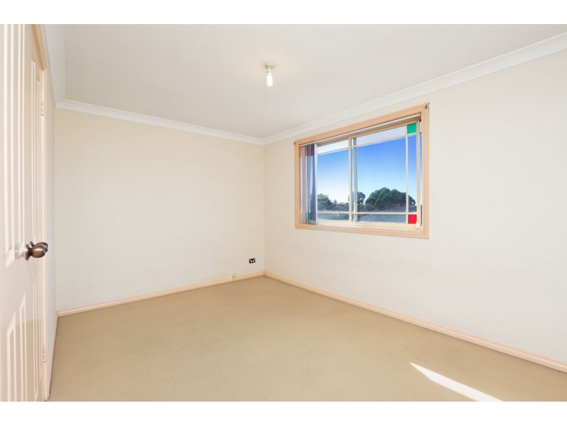 8/33 Mallacoota Street, Wakeley NSW 2176