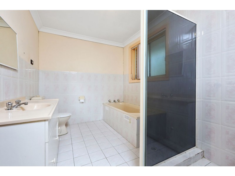 8/33 Mallacoota Street, Wakeley NSW 2176