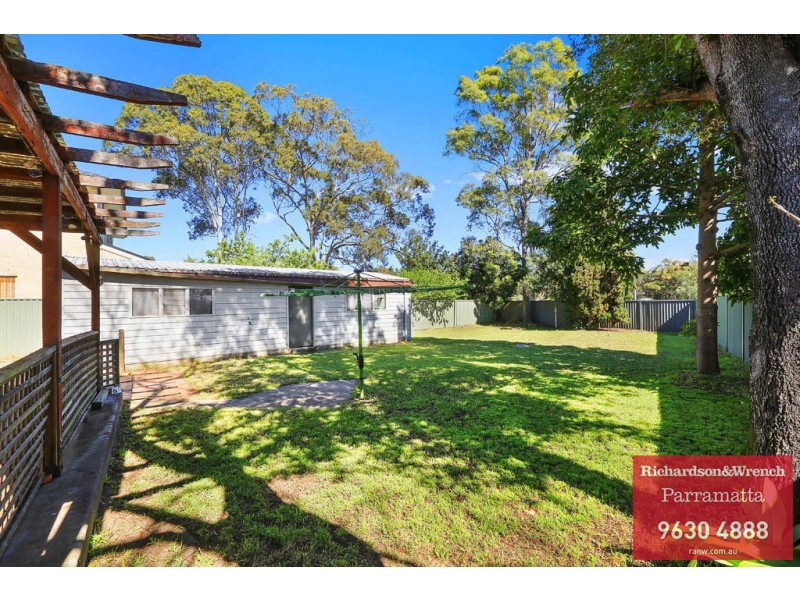 18 Wentworth Avenue, Toongabbie NSW 2146