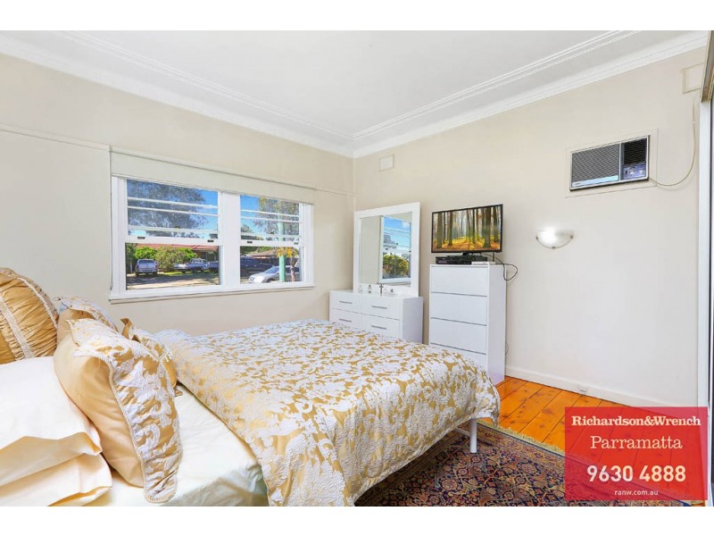 18 Wentworth Avenue, Toongabbie NSW 2146