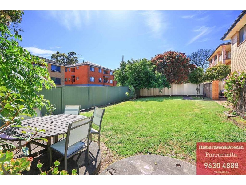 2/75 Weston Street, Harris Park NSW 2150