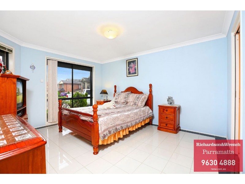 8 Harwell Place, Colyton NSW 2760