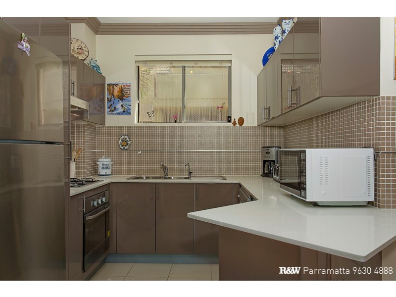 16/22 Parkside Lane, Westmead NSW 2145