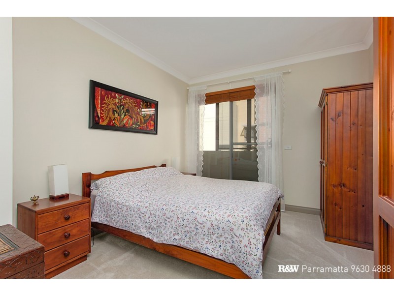 16/22 Parkside Lane, Westmead NSW 2145
