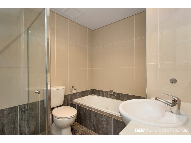 16/22 Parkside Lane, Westmead NSW 2145