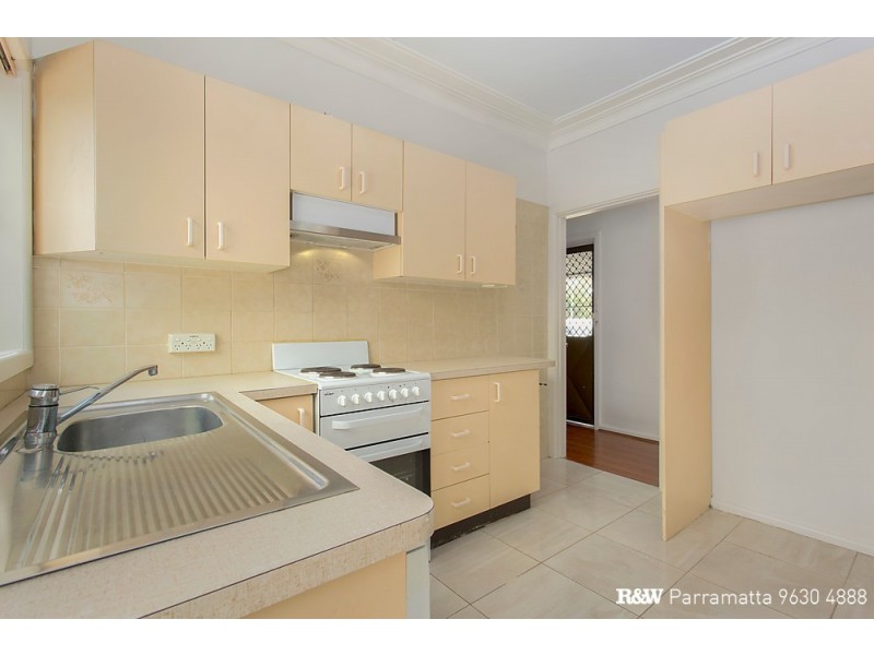 13 Leabons Lane, Seven Hills NSW 2147