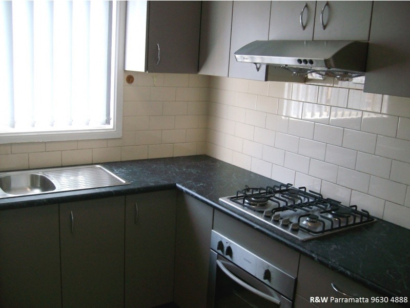 2/14 Richardson Street, Merrylands West NSW 2160