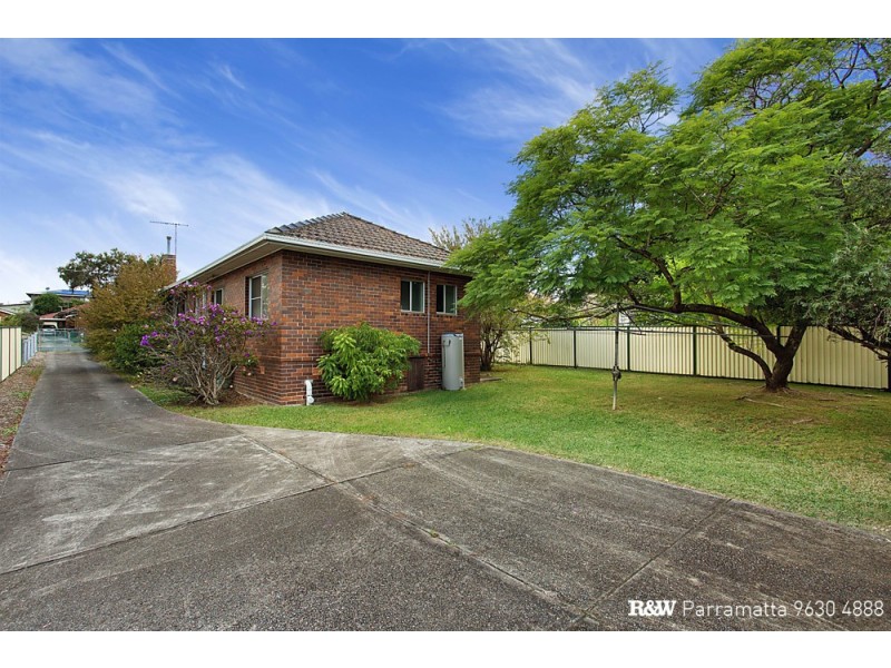 61 Amos Street, Westmead NSW 2145