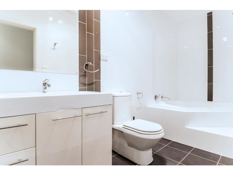 90a Louis Street, Merrylands NSW 2160