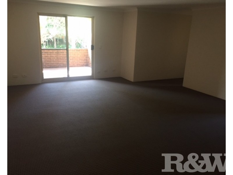 11/8-10 Queens Road, Westmead NSW 2145