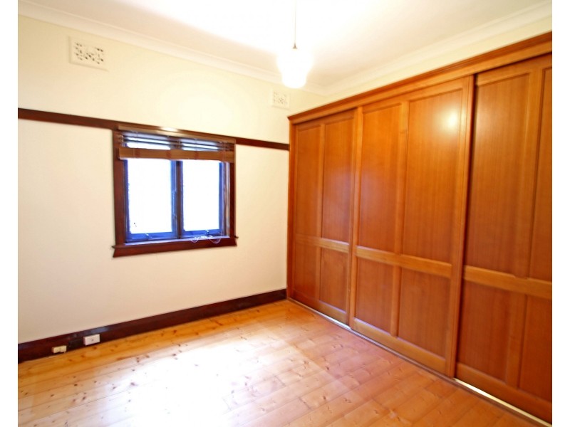 24 Leofrene Avenue, Marrickville NSW 2204