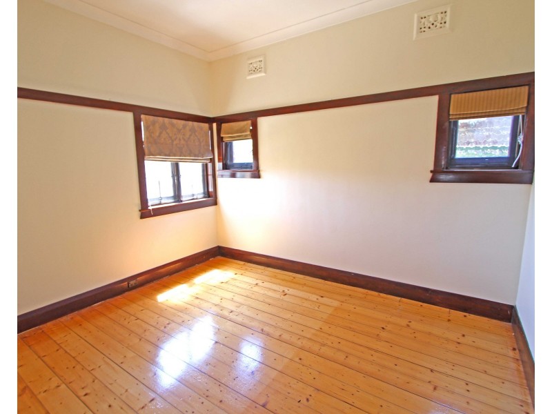 24 Leofrene Avenue, Marrickville NSW 2204