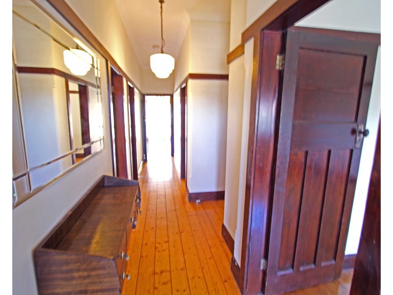 24 Leofrene Avenue, Marrickville NSW 2204