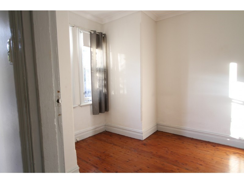 122 Camden, Newtown NSW 2042