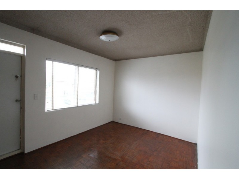 2/65 DENMAN AVE, Wiley Park NSW 2195