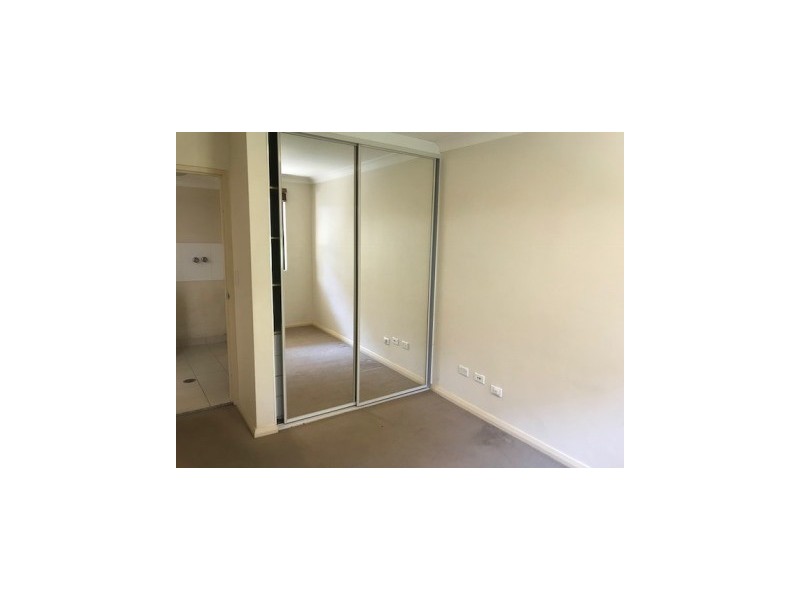 8/220 Henderson Road, Alexandria NSW 2015