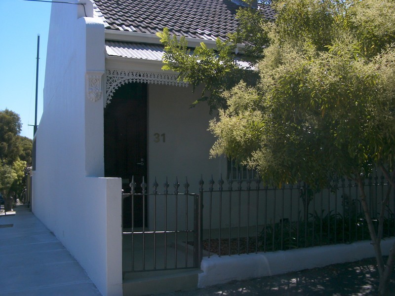 31 College Street, Newtown NSW 2042