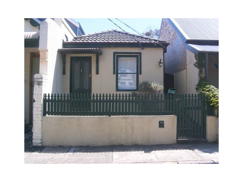 9 Gladstone Street, Enmore NSW 2042