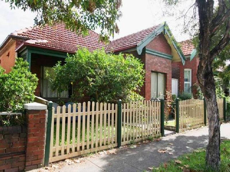 11 Kingston Road, Camperdown NSW 2050