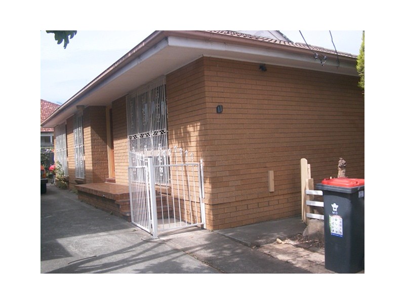 11 Edith Street, St Peters NSW 2044