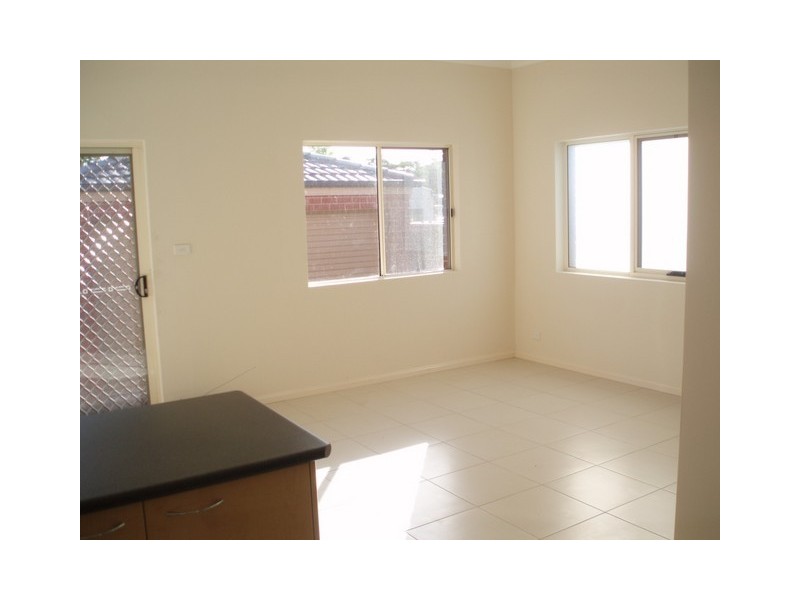 90 Grove Street, St Peters NSW 2044