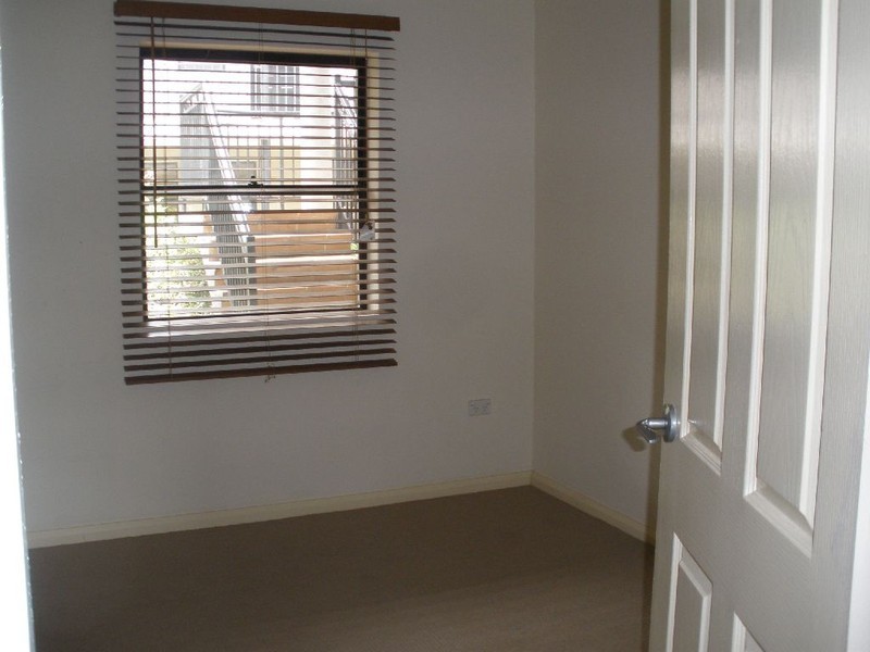 2/220 Henderson Road, Alexandria NSW 2015