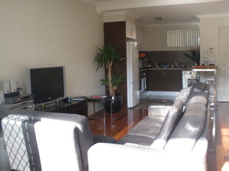 2/3 Anderton street, Marrickville NSW 2204